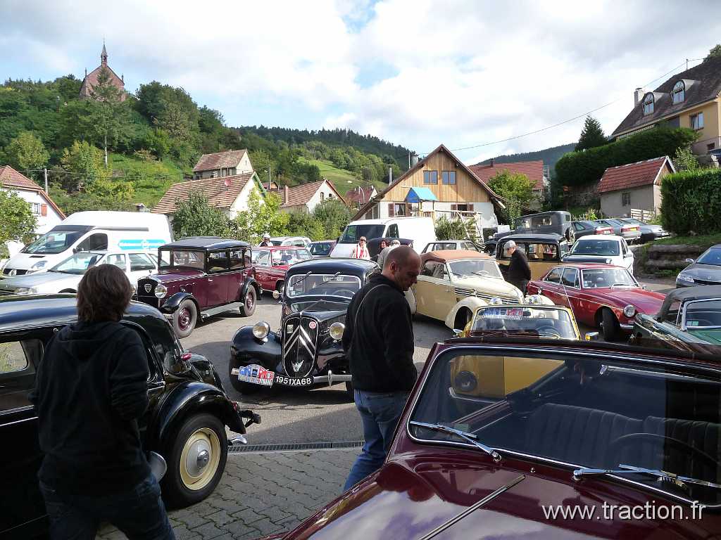 201009_Freland (80).jpg - 18/09/2010 - 68240 FRELANDCVAAM - 27mes JOURNES EUROPENNES DU PATRIMOINEParking des muses "BARLIER" surplomb par la chapelle